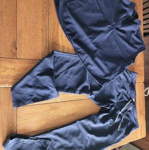 FIGS Navy scrubs size large